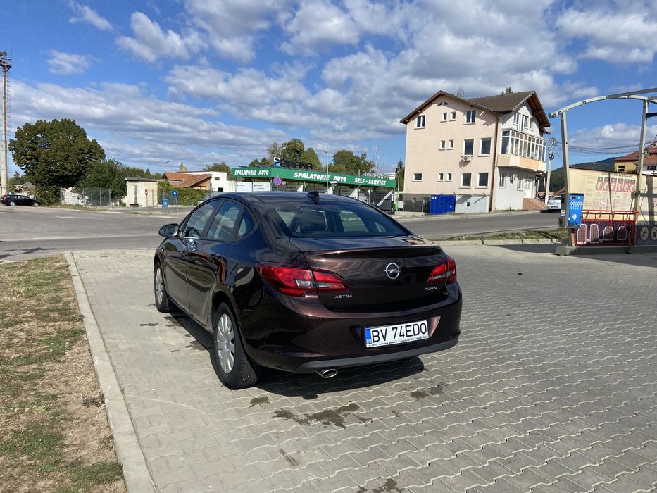 Opel Astra Sedan 1.4 Turbo 140 CP | 34.000 km | Euro 6 | 2017