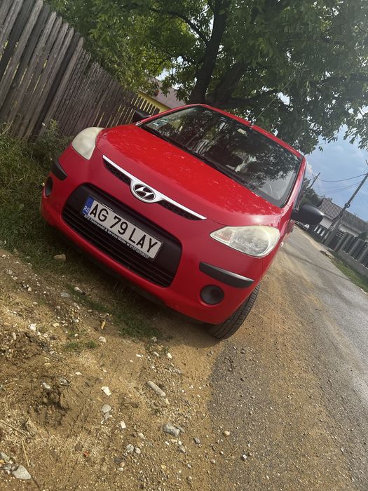Vând Hyundai i10