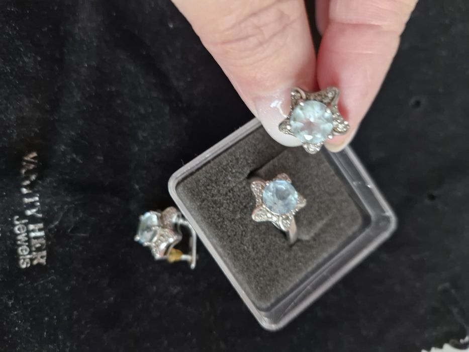 Набор серебро (серьги и кольцо)