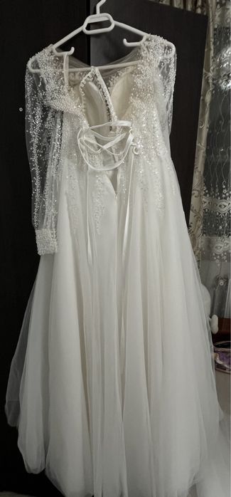 Vand rochie de mireasa