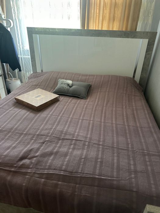 Продам спальный гарнитур