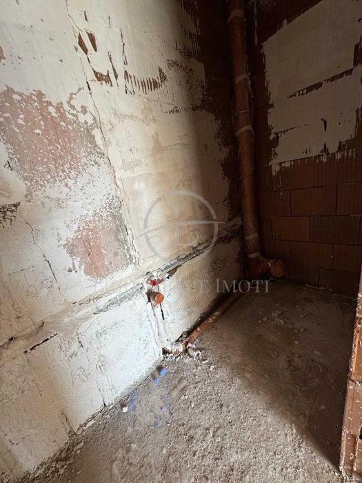 Продава се Двустаен апартамент в Пловдив, Остромила - 73 кв.м за 664 €/кв.м - Снимка #7