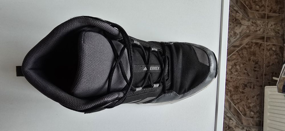 Обувки Adidas Terrex