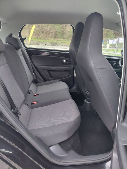 Vw Up 1000 benzina an 2014 euro 5 Km 132000  Clima funcțională!