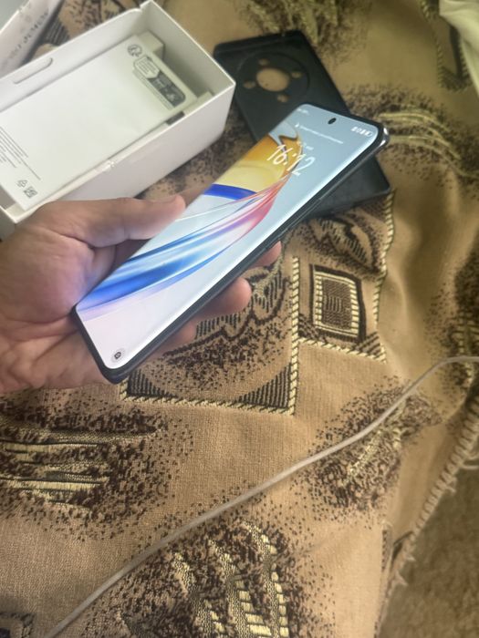 Обмен на sony playstayshen 4 , Honor x9b
