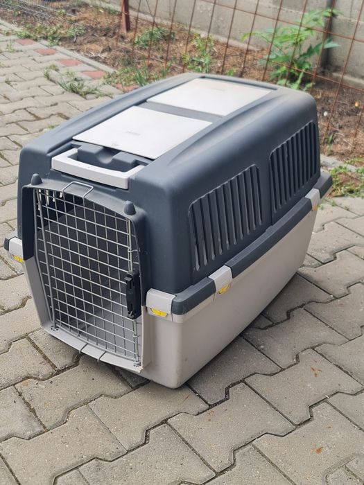 Cușcă de câine sau pisica