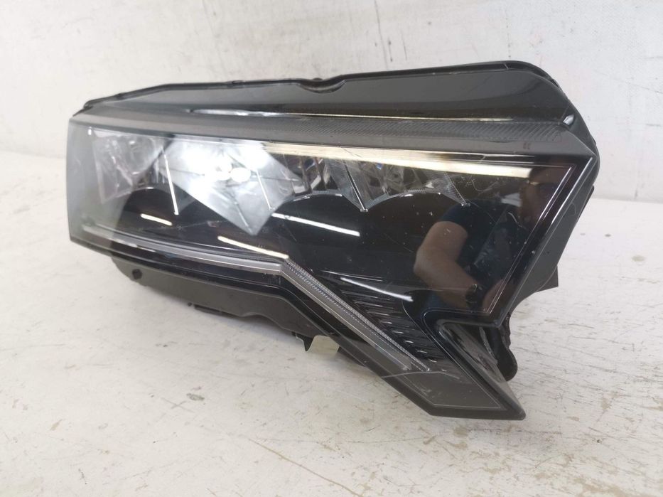 Far Dreapta Led Skoda Octavia 4 Facelift 2024 2025 Original Avariat