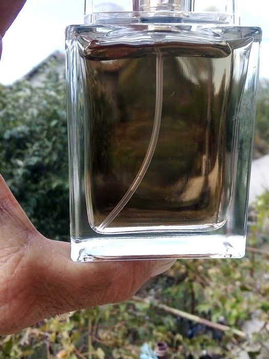 Тоалетна вода на AVON