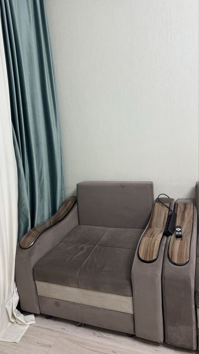 Продам диван и 1 кресло