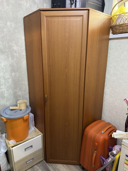 2 шкафа в хорошем состоянии