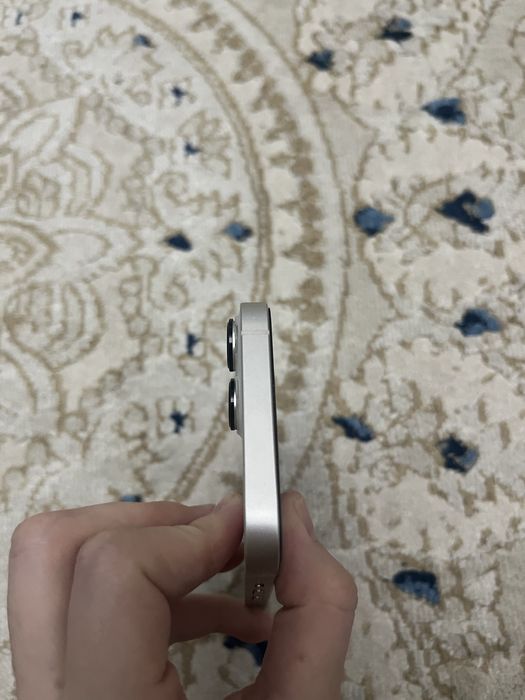 продам Iphone 13 идеальное состояние