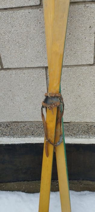 Лыжи СССР продаю!