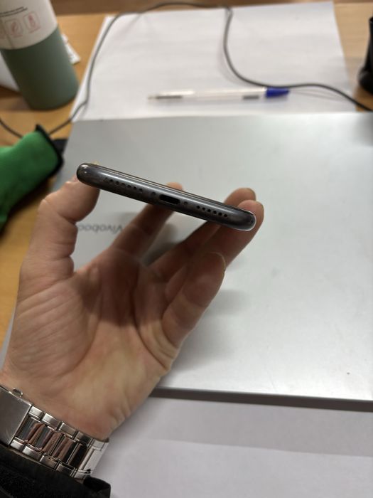 Продам Айфон 11, 128гб