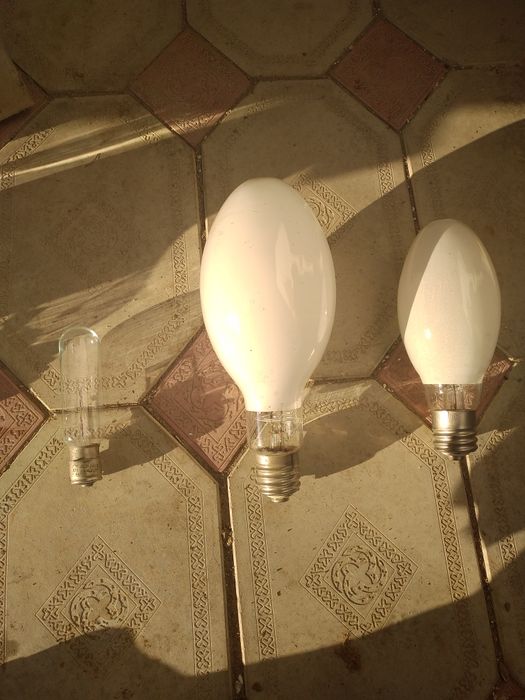 Большие лампочки