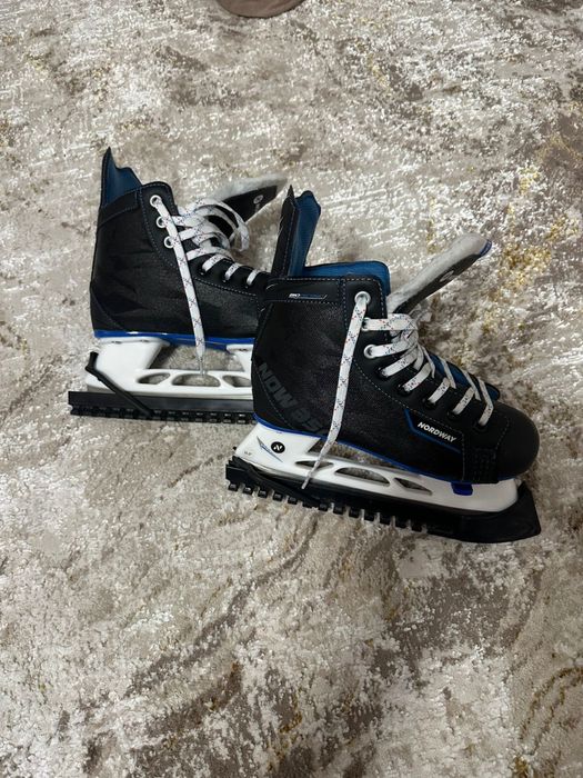 Продам коньки для мальчиков