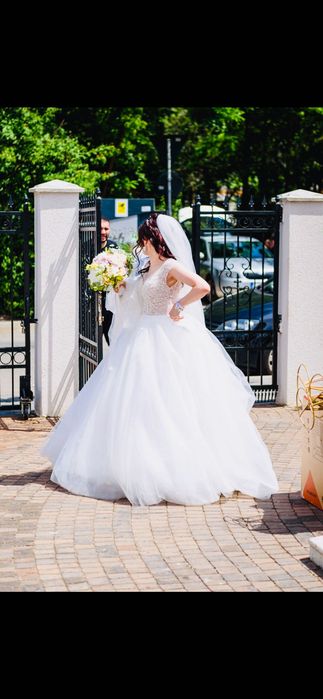 Rochie de mireasa deosebita