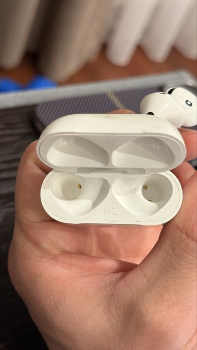 Airpods 4 оригинал