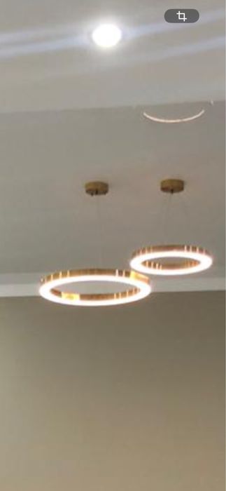 Продам люстры новые