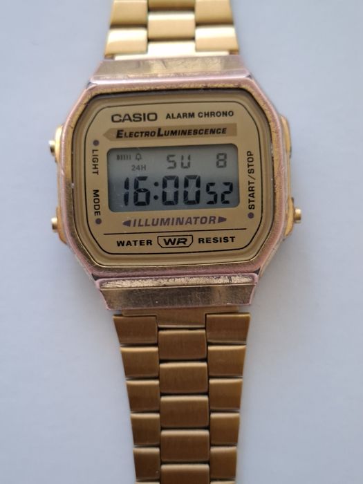 Vând CASIO electronic GOLD
