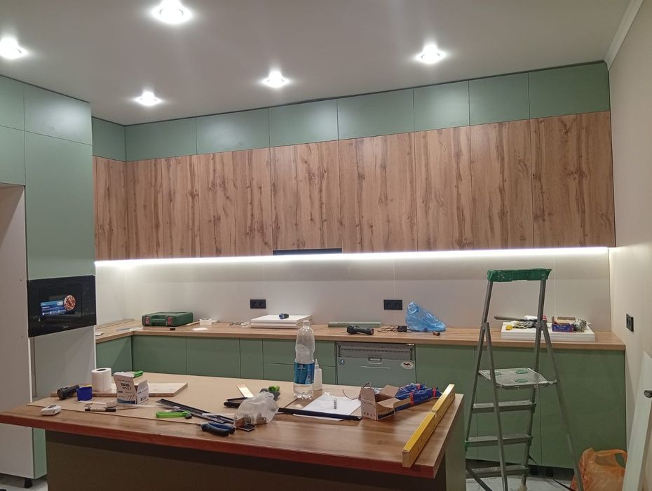 Кухни, шкафы , тумбы , столы