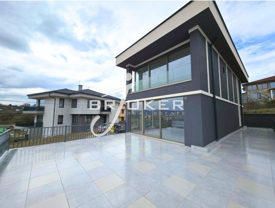 Къща в Кърджали-Възрожденци