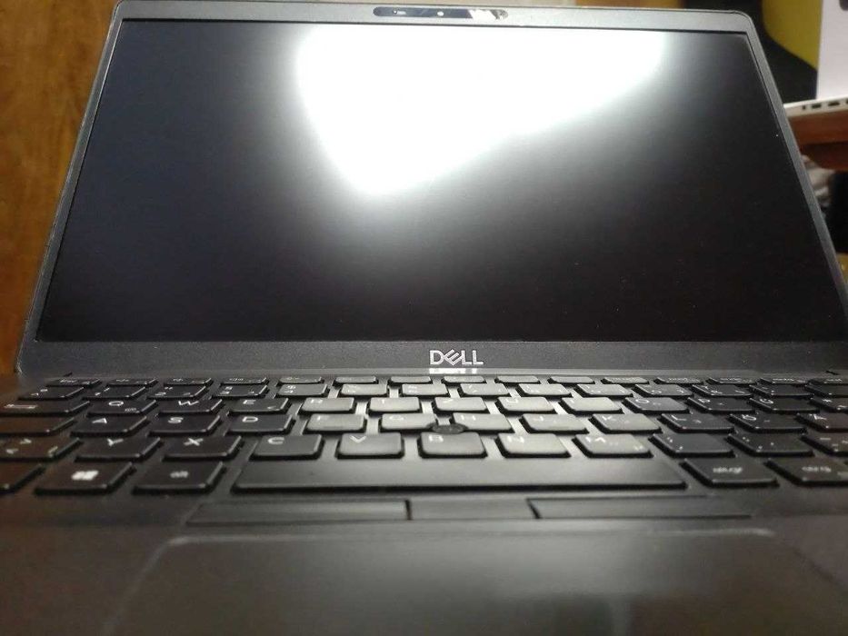 Dell Latitude 5401 / Corei7 9850H / 32GB RAM / 256GB SSD / NVidia mx150 2GB RAM + Докинг Станция Dell WD19 + Dell 130W Зарядно
