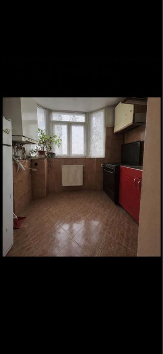 Vand apartament cu 2 camere