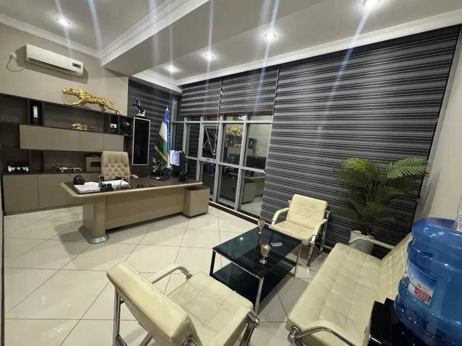 Сдаётся офис метро Айбек Мирабадский р-н гостиница Россия, перая линия