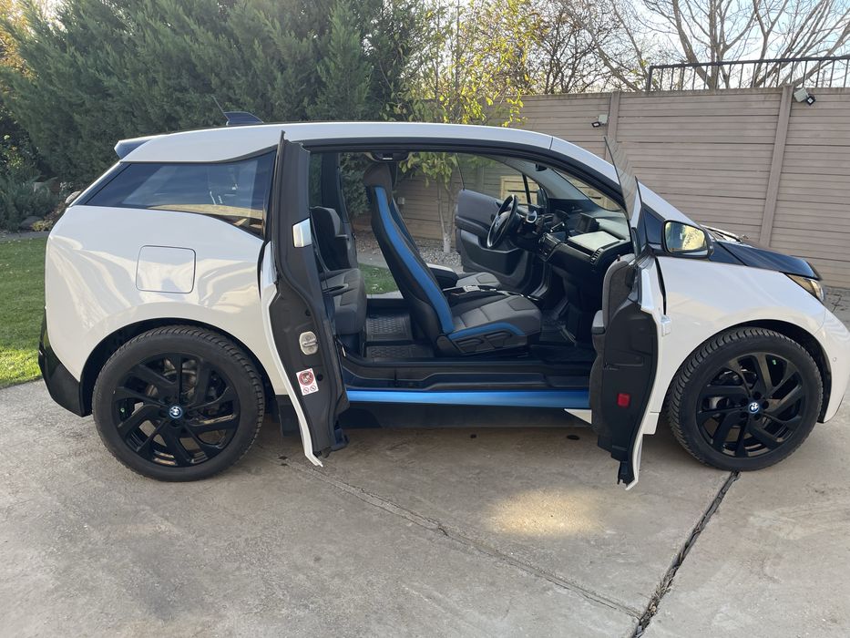 Bmw i3 electric ,  pt cine isi doreste mobilitae in oras