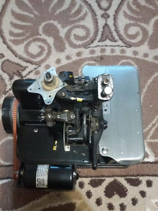 Продам Оверлог в хорошем состоянии