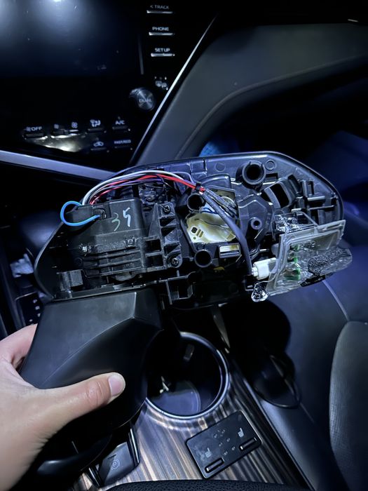 Зеркало новая камри 70