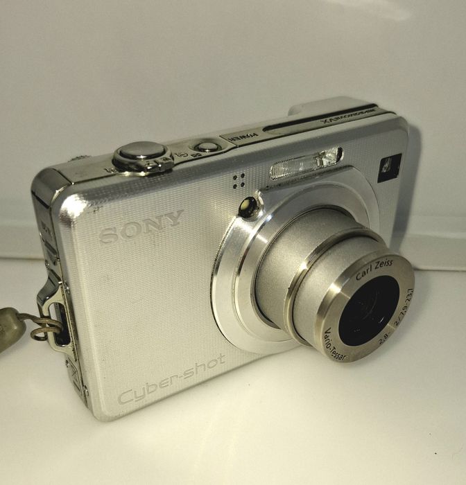 Sony Cyber-shot DSC-W100 компактен дигитален фотоапарат