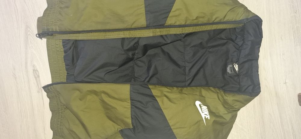 Geca nike mărimea M