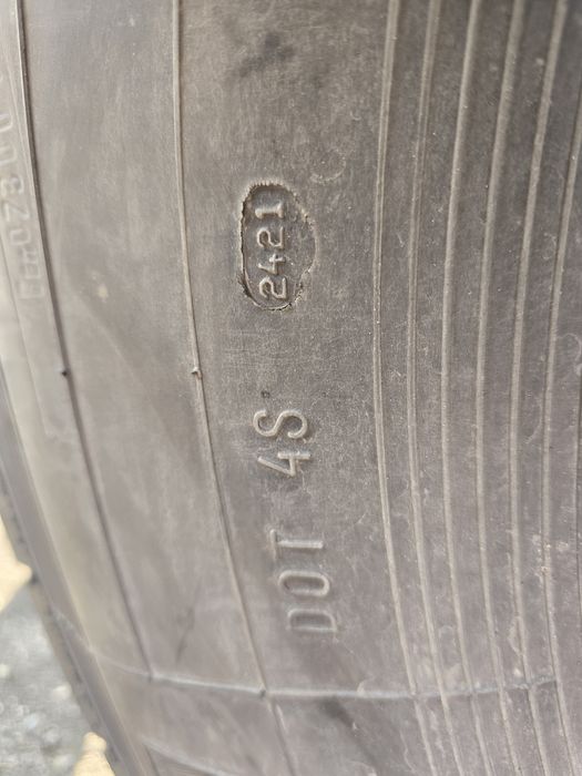 Anvelope 315 70 22.5 camion tracțiune recanelate profesional