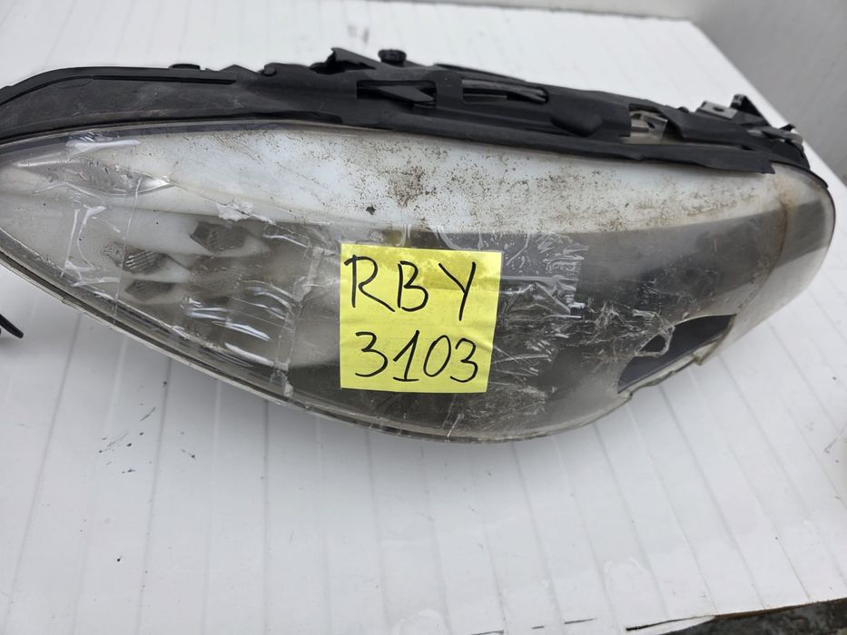 Far dreapta BMW Seria 5 F10 F11 bi-xenon original 1EL 010131-22 AP