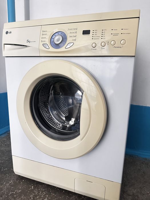 Продам стиральную машинку