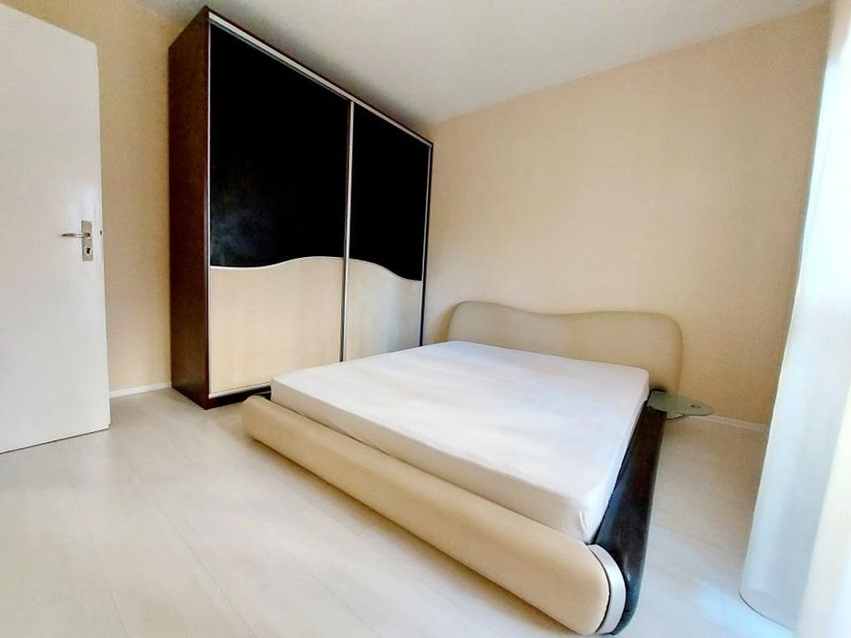 Дава се под наем Тристаен апартамент в Бургас, Братя Миладинови - 70 кв.м за 397.8 € - Снимка #2