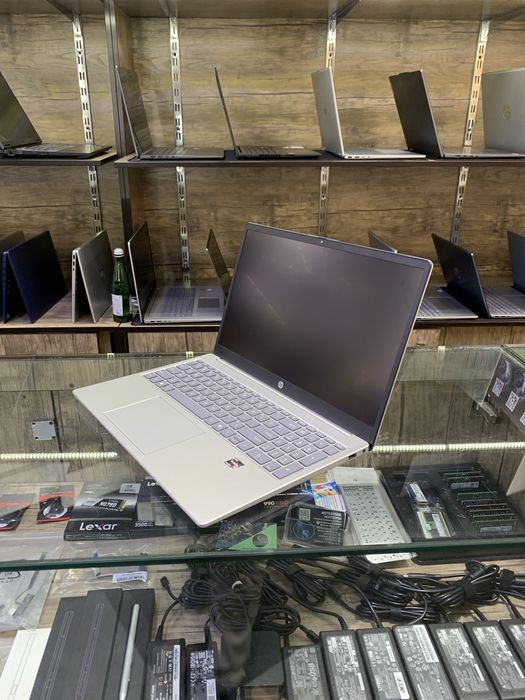 HP Laptop G10 15.6