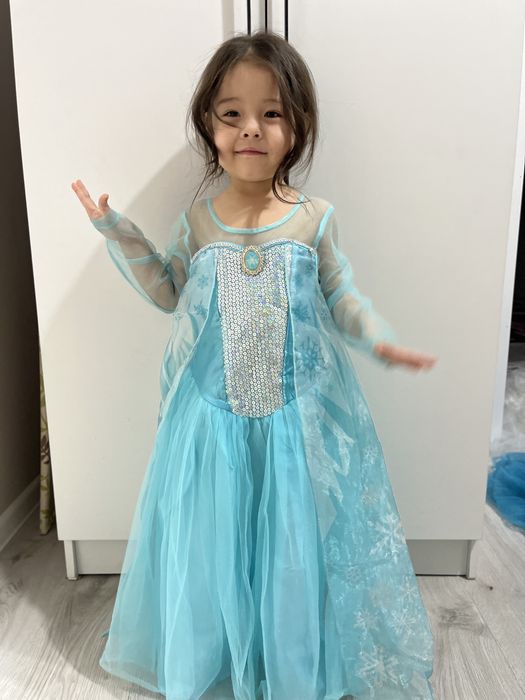 Прокат платьев и костюмов