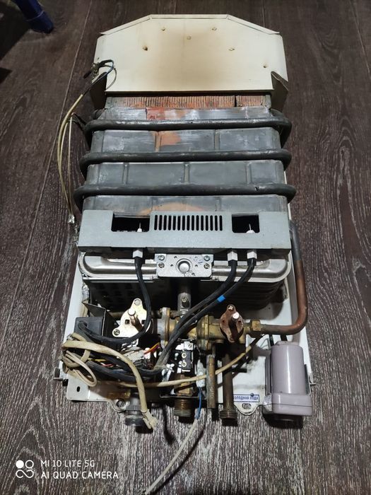 Газовая колонка Hubert