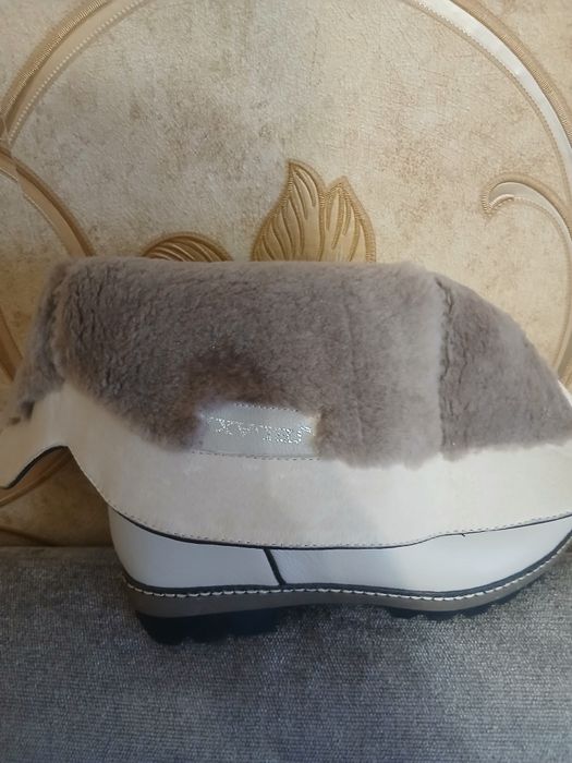 Продам зимние сапоги Турция