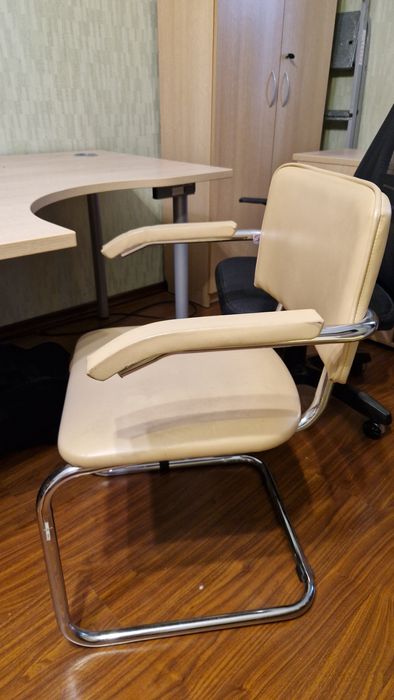 Офисная мебель комплект солидный