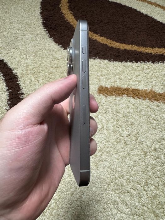 Продам iphone 16 pro 128gb