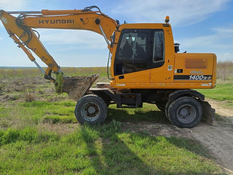 Ekskavator hyundai 1400