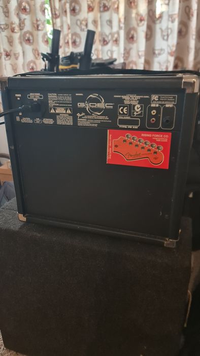 Кубе за китара Fender G-DEC
