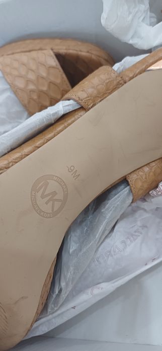 Женские туфли Италия