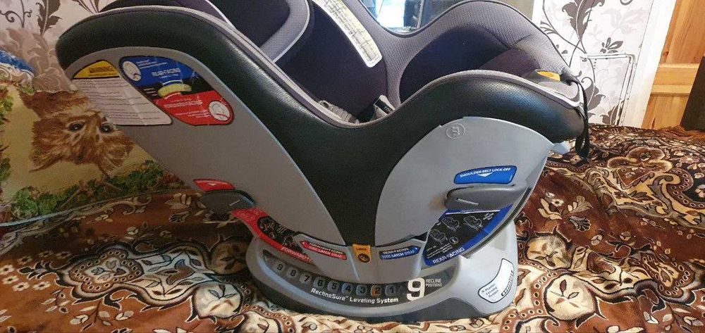 Автокресло Chicco Nextfit