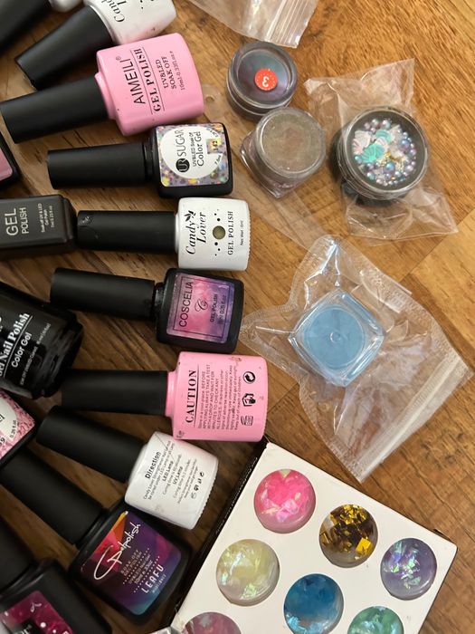 Гел лакове и сетове за декорация