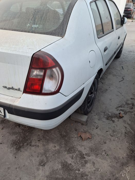 Vand 2(doua) renault symbol 1.5 diesel