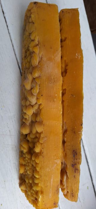 Vând ceara naturala de albine